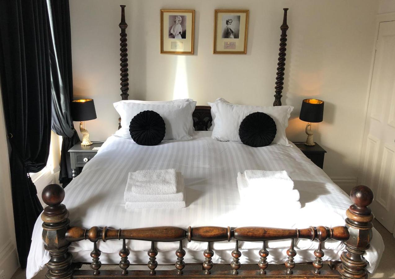 High Tor Bed & Breakfast 4*